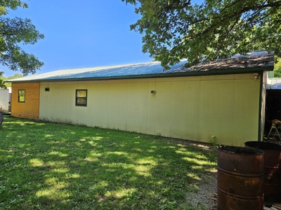 Commercial Or Residential Buildings On 3 Acres Near Lakes - image 13