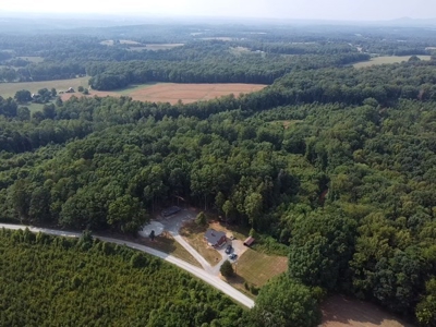 Callands Charmer: Remodeled 2-Bed Home on 9 Acres In VA! - image 2