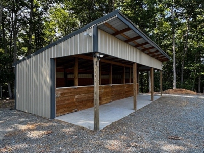 Callands Charmer: Remodeled 2-Bed Home on 9 Acres In VA! - image 11