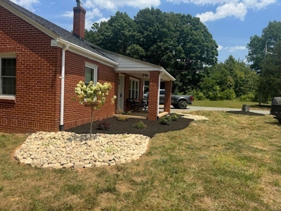 Callands Charmer: Remodeled 2-Bed Home on 9 Acres In VA! - image 38