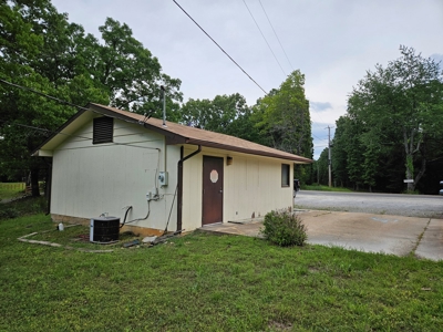 Ozarks Income Producing Property Near Lake In Pontiac - image 7