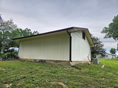 Ozarks Income Producing Property Near Lake In Pontiac - image 6