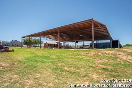 Ranch Home with Acreage For Sale in Floresville, Texas - image 45