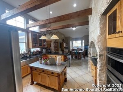 Ranch Home with Acreage For Sale in Floresville, Texas - image 7