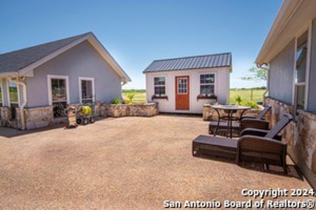 Ranch Home with Acreage For Sale in Floresville, Texas - image 22