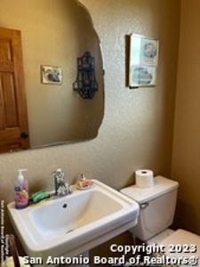 Ranch Home with Acreage For Sale in Floresville, Texas - image 21