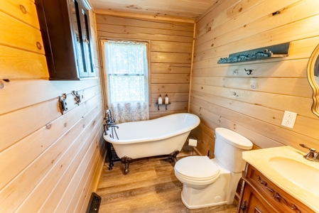 Log Cabin for Sale in Ripley County, Missouri - image 16