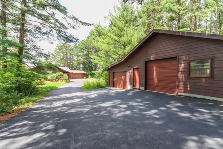 Pleasant Lake Home For Sale in Westfield, WI - image 13