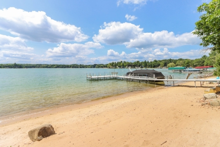 Pleasant Lake Home For Sale in Westfield, WI - image 2