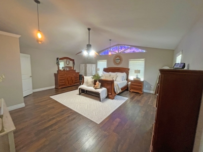 Beautiful Country Home in North Florida with Outdoor Space! - image 32