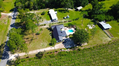 Beautiful Country Home in North Florida with Outdoor Space! - image 9