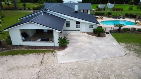 Beautiful Country Home in North Florida with Outdoor Space! - image 7