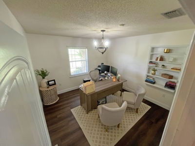 Beautiful Country Home in North Florida with Outdoor Space! - image 23