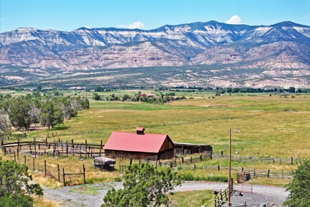 Country Home with Creek, Acreage, Irrigation, Barn, etc. - image 21