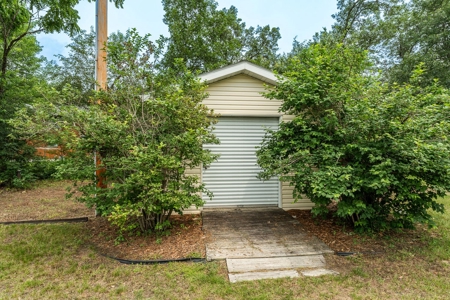 Well Maintained Rural 3 bedroom home in Adams County WI - image 37