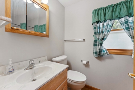 Well Maintained Rural 3 bedroom home in Adams County WI - image 26