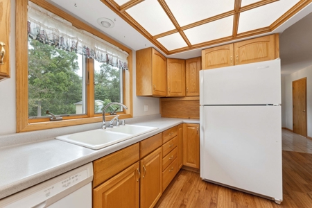 Well Maintained Rural 3 bedroom home in Adams County WI - image 10