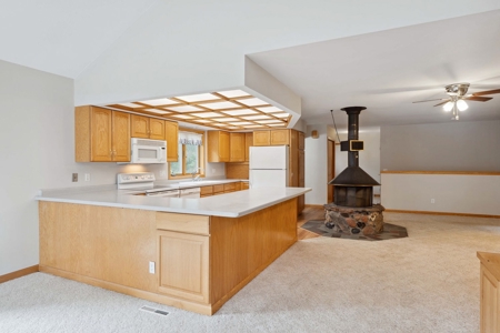 Well Maintained Rural 3 bedroom home in Adams County WI - image 17