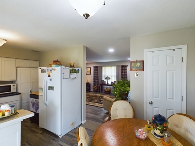 Charming Single Family Ranch Home in Hamburg, IA - image 17
