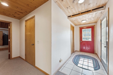 Rural 5 bedroom home in Marquette County WI - image 39