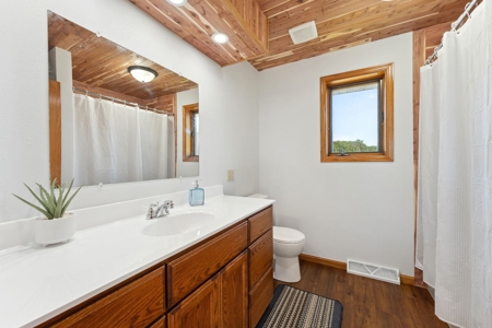 Rural 5 bedroom home in Marquette County WI - image 21