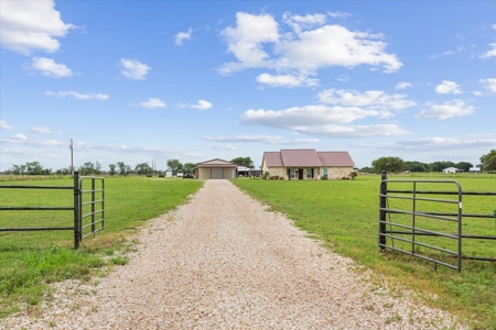 5333 Cedar Rock Parkway, Crawford, Texas 76638 on 5 Acres - image 4