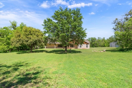 463 Twin Bend Road, Crawford, TX 76638 country home on 13 ac - image 35