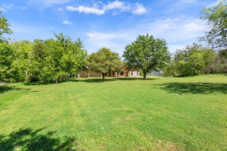 463 Twin Bend Road, Crawford, TX 76638 country home on 13 ac - image 34