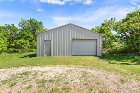 463 Twin Bend Road, Crawford, TX 76638 country home on 13 ac - image 37