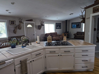Eastern Oregon Country Home - image 30