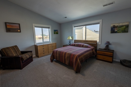 Eastern Oregon Country Home - image 1