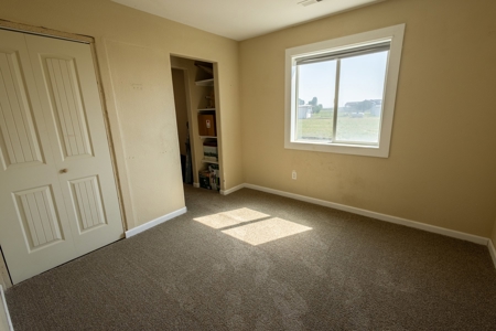 Eastern Oregon Country Home - image 13