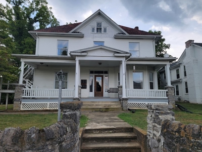 Investment Property for Sale in Radford VA - image 1