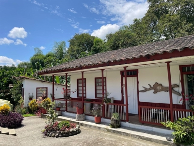 Enchanting Finca Santa Teresa in the Heart of Quindío - image 7