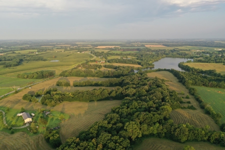 60 ACRES m/l | ALBANY, MO | LUXURY HOME, BUILDINGS, AND LAKE VIEW - image 40