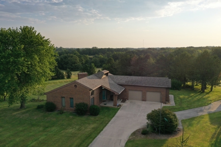 60 ACRES m/l | ALBANY, MO | LUXURY HOME, BUILDINGS, AND LAKE VIEW - image 4