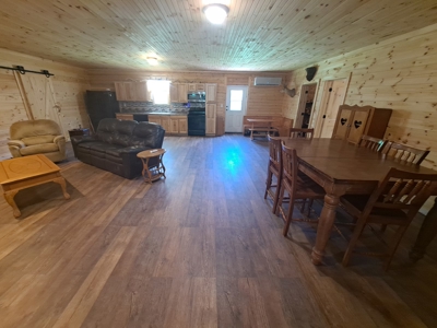 Country Home on 52 Acres in Benton County For Sale - image 8