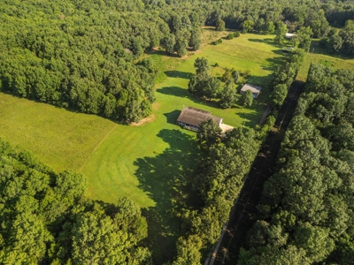 Ozark County Missouri Home near North Fork of White River - image 33