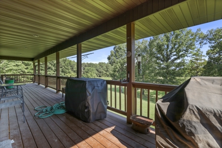 Ozark County Missouri Home near North Fork of White River - image 28