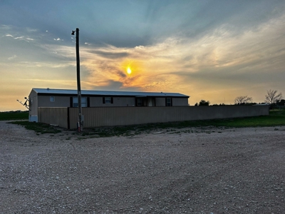 Home for Sale in Portales, NM with Income Potential - image 1