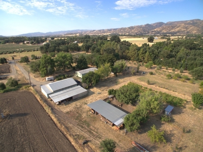 Country Properties in Guinda, California for Sale - image 3