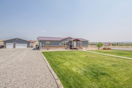 Colorado Home and Horse Property for Sale with BLM Access - image 3