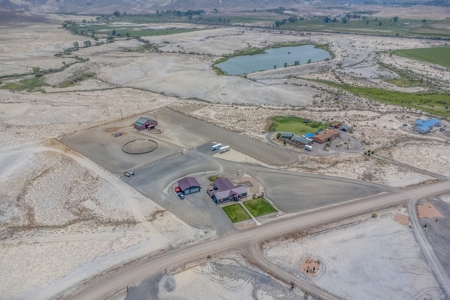 Colorado Home and Horse Property for Sale with BLM Access - image 1