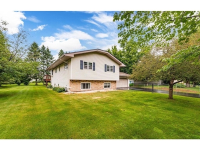 4 Bedroom Home w/ Updated Kitchen For Sale in Cloquet MN - image 3