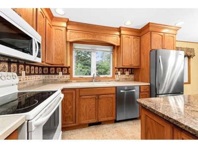 4 Bedroom Home w/ Updated Kitchen For Sale in Cloquet MN - image 5