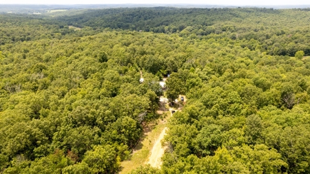 Country Home in Mammoth Spring Arkansas - image 23