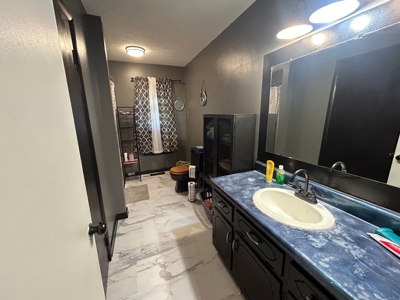 Home in Burkesville, Kentucky - image 11