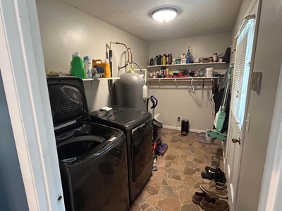 Home in Burkesville, Kentucky - image 6
