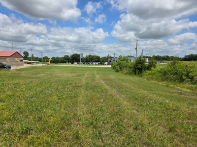 Prime Commercial Acreage For Sale in Hugo, Oklahoma! - image 2