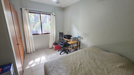 3 Bedroom House w pool and 1168m2 of land in Altos Del Maria - image 10